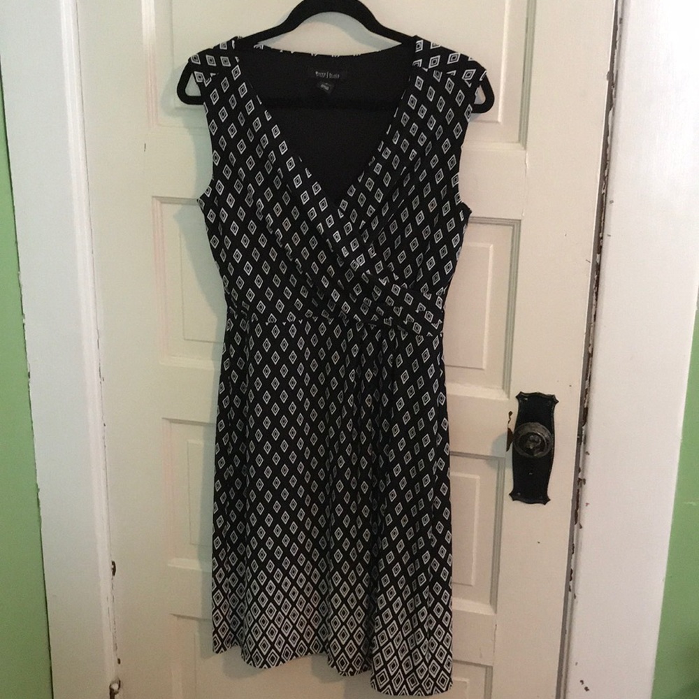 White House Black Market Size 8 Dress